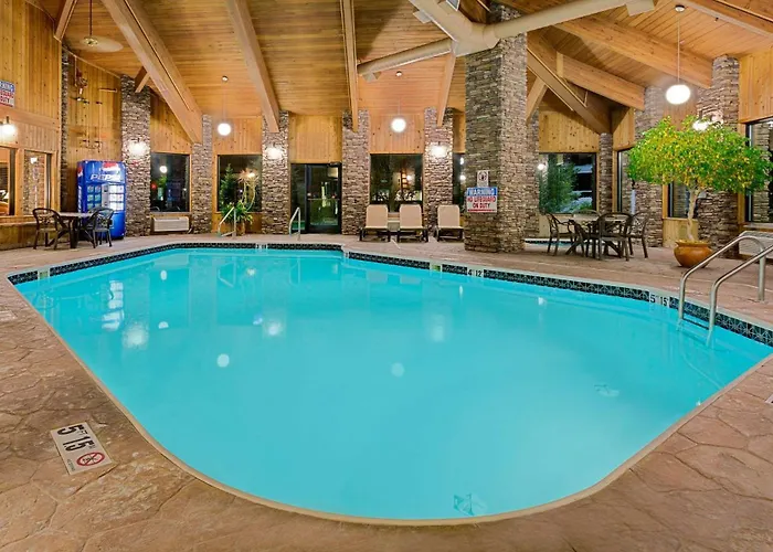& Hotel 2*