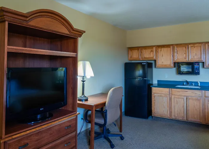 Hotel & Pinedale