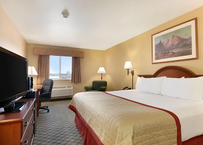 & Hotel 2*