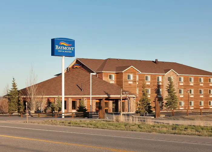 Hotel &