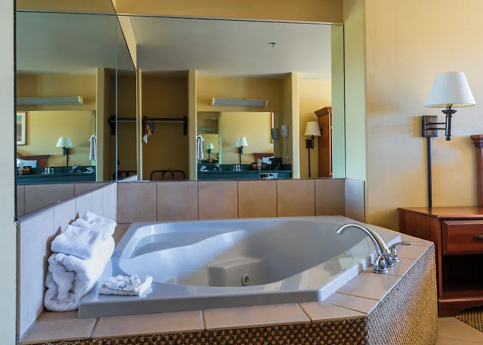 & Hotel