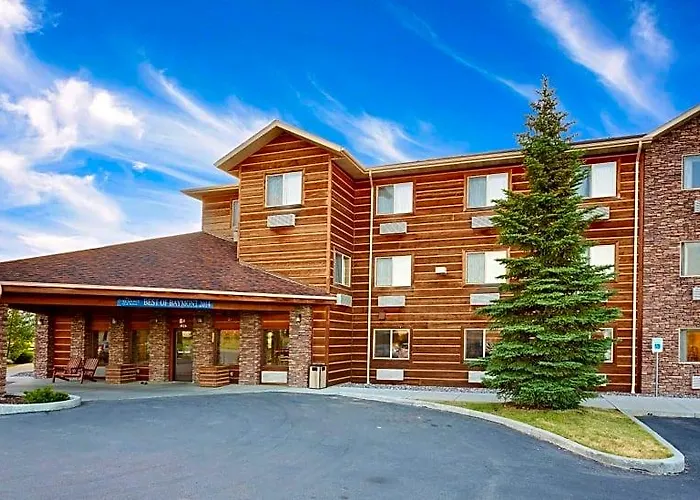 & Hotel